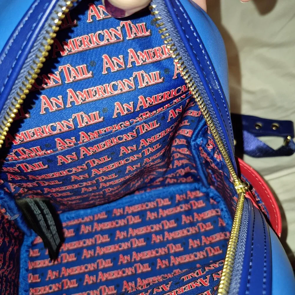 Loungefly Fievel Backpsck(mini) - Picture 3 of 8